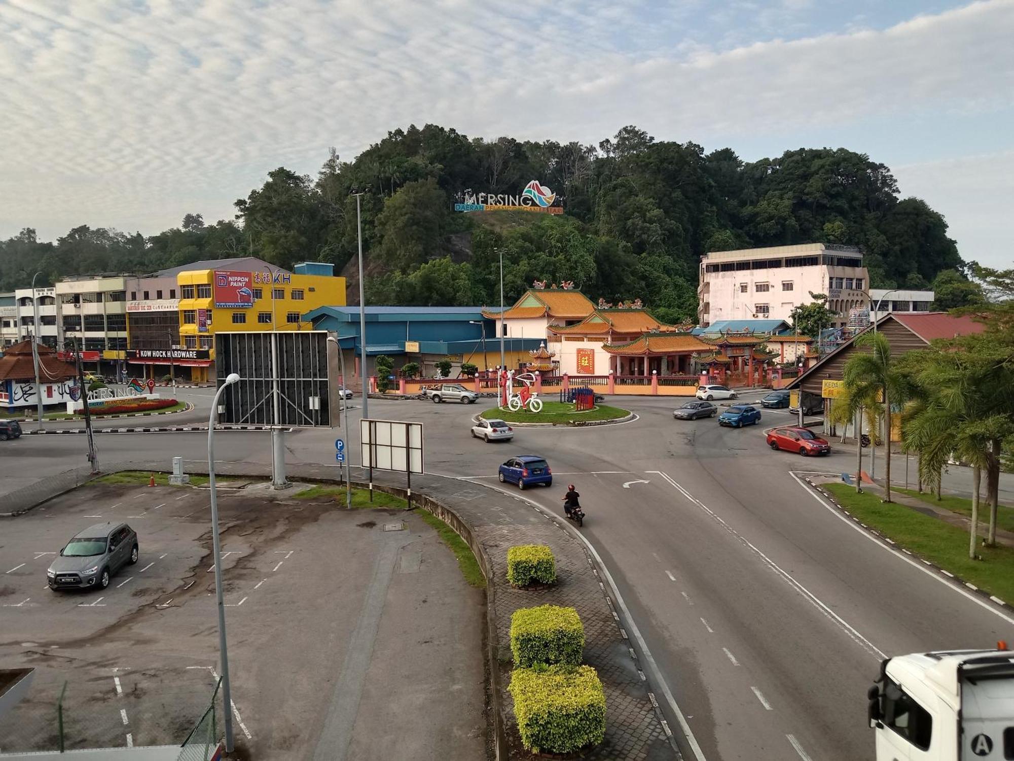 Muallim Home Mersing Bagian luar foto
